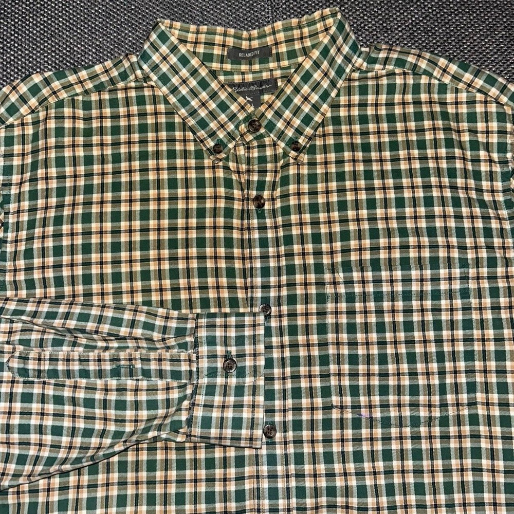 Vintage Eddie Bauer Green & Beige Plaide Long Sleeve Button Shirt Size Large